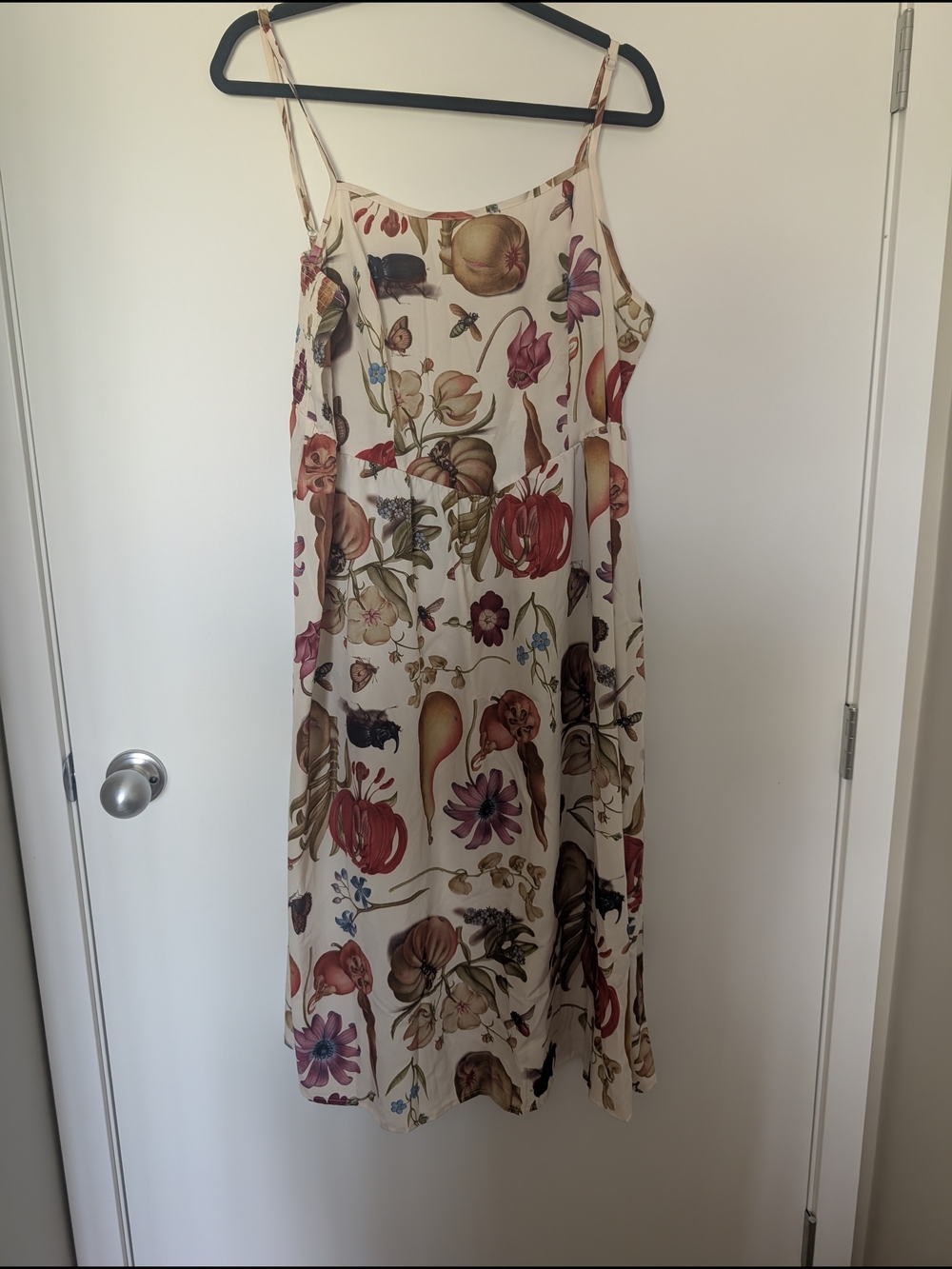 ๐2/$15 SHEIN White Autumn Floral & Gourd Print Midi Dress - Picture 2 of 4